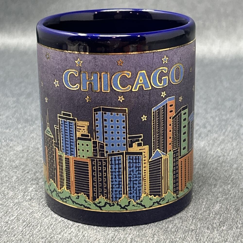 Beautiful CHICAGO Skyline Coffee Mug Gold & Navy Blue Cup Night Sky Graphic